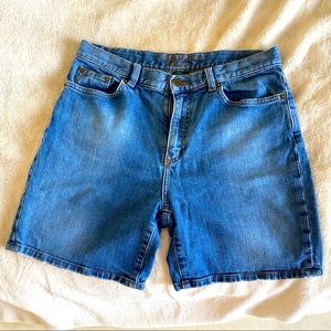 Ralph Lauren Women’s Jean Shorts,size 4, 6” inseam